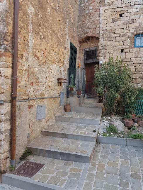 Casa di NELLA Apartment Campiglia Marittima Bagian luar foto