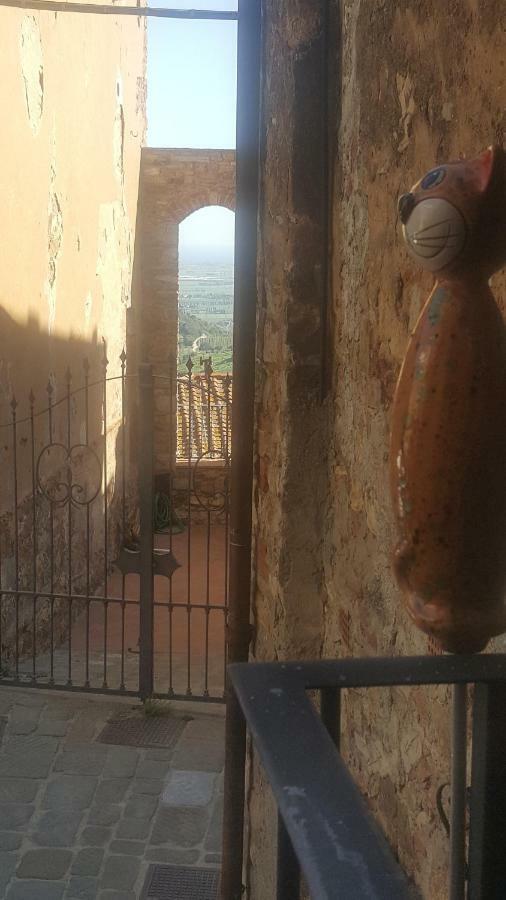 Casa di NELLA Apartment Campiglia Marittima Bagian luar foto